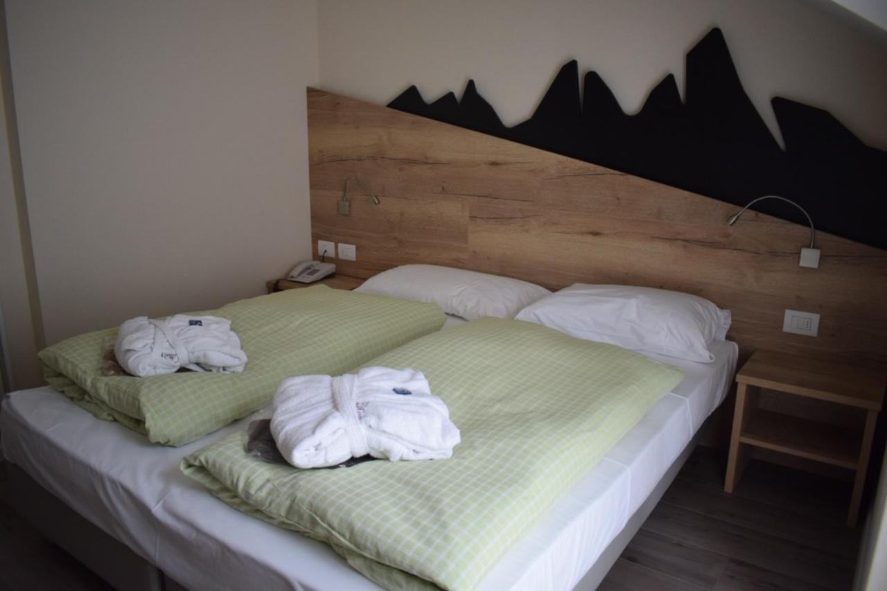Hotel Bellaria Predazzo Esterno foto