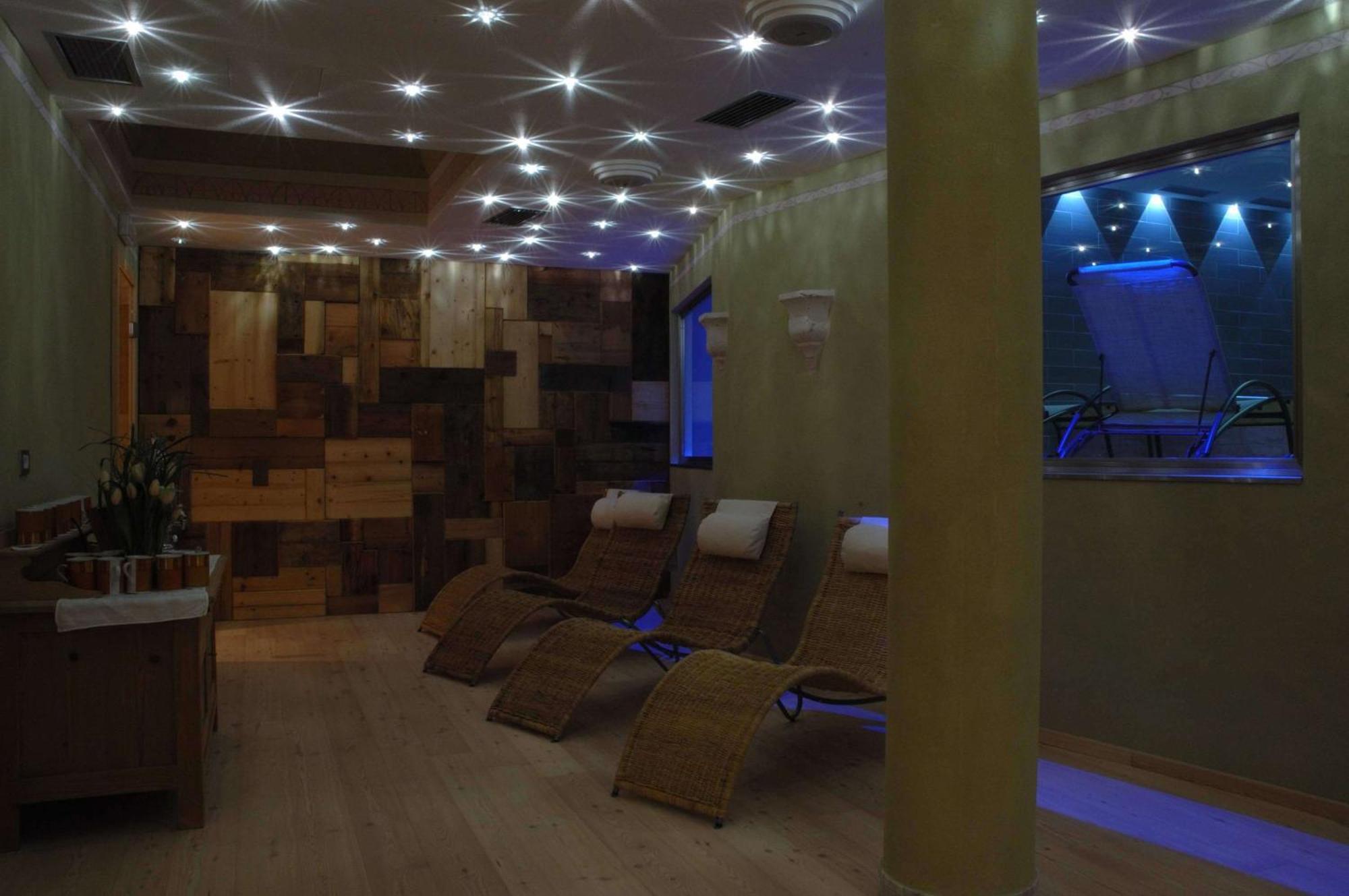 Hotel Bellaria Predazzo Esterno foto