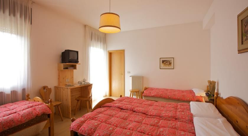 Hotel Bellaria Predazzo Esterno foto