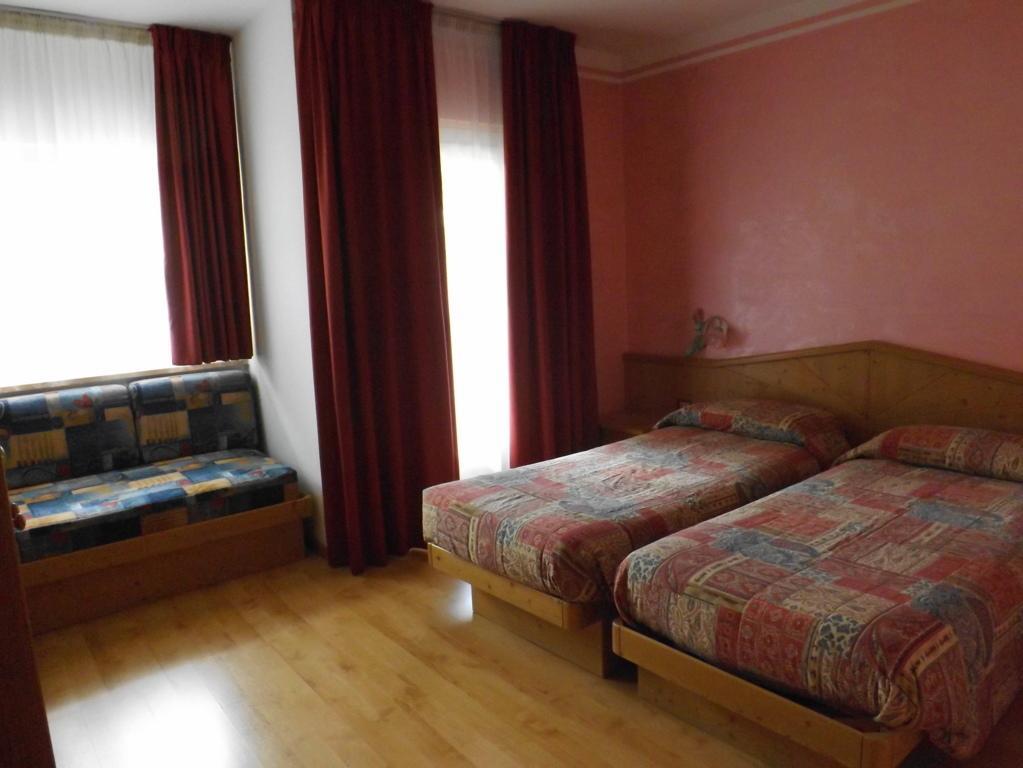 Hotel Bellaria Predazzo Esterno foto